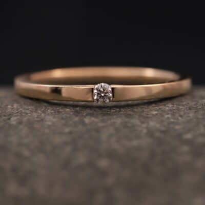 Verlobungsring 585er Rosegold mit 0,05ct synthetischem Diamanten im Brillantschliff