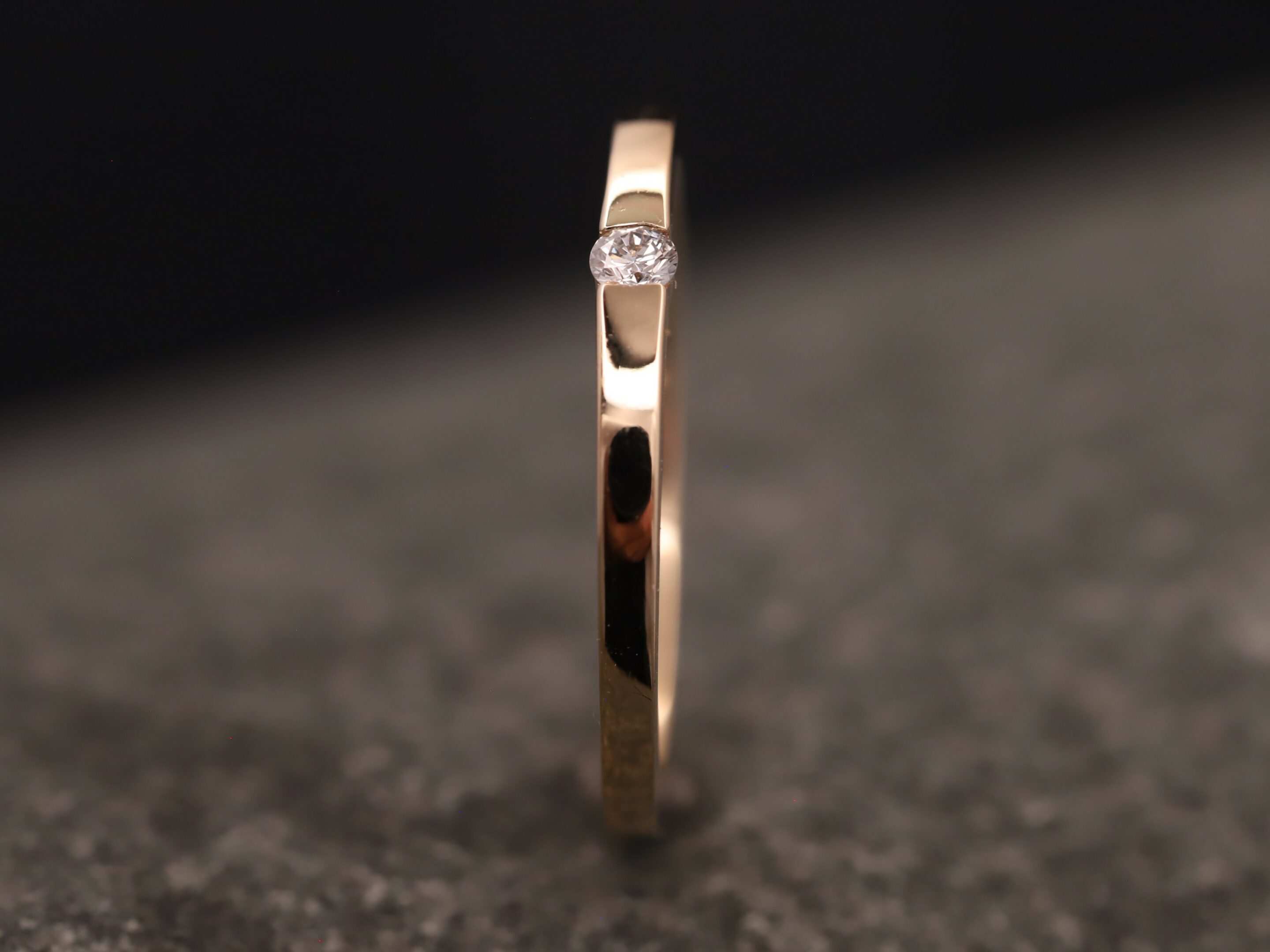 Verlobungsring 585er Rosegold mit 0,05ct synthetischem Diamanten im Brillantschliff – Bild 4