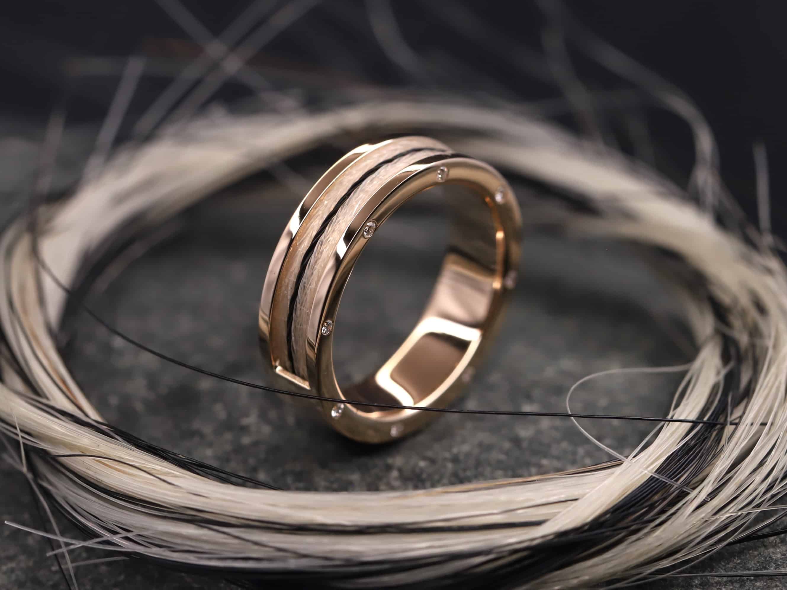 Pferdehaarring 585er Rosegold poliert mit 8 Brillanten seitlich eingefasst – Bild 4