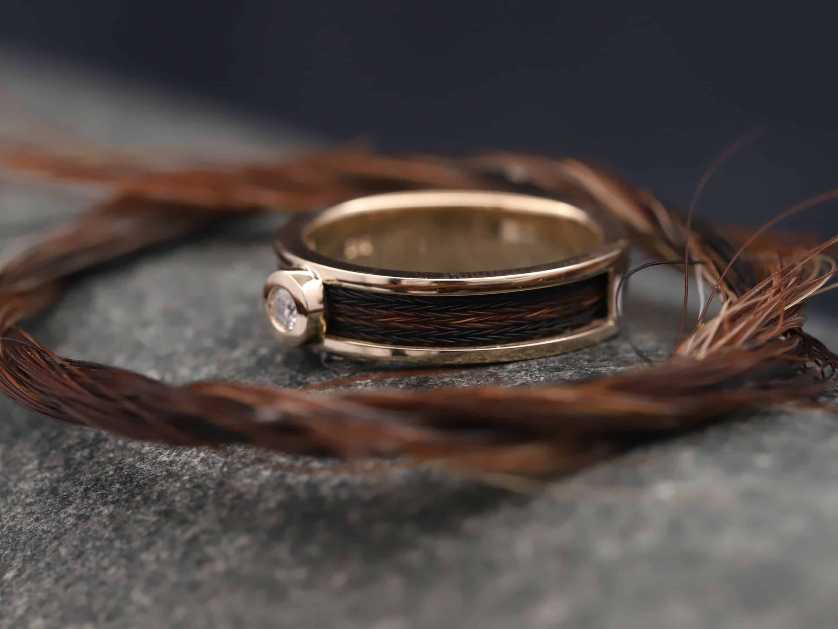 Pferdehaarring 585er Rosegold poliert mit Brillant – Bild 5