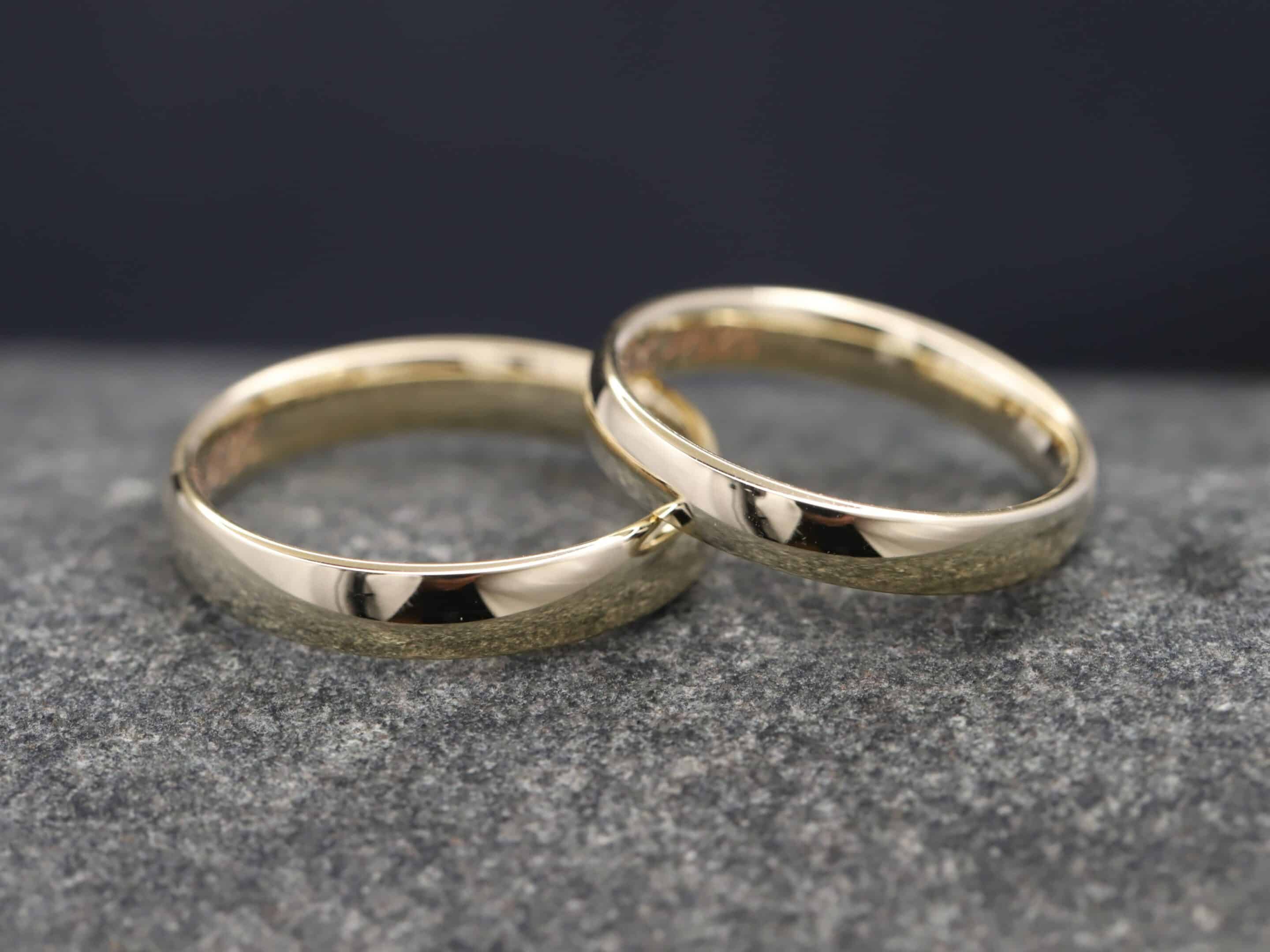 Trauringe in 585er Sattgelbgold Ovales Profil mit 1,5mm Stärke – Bild 7