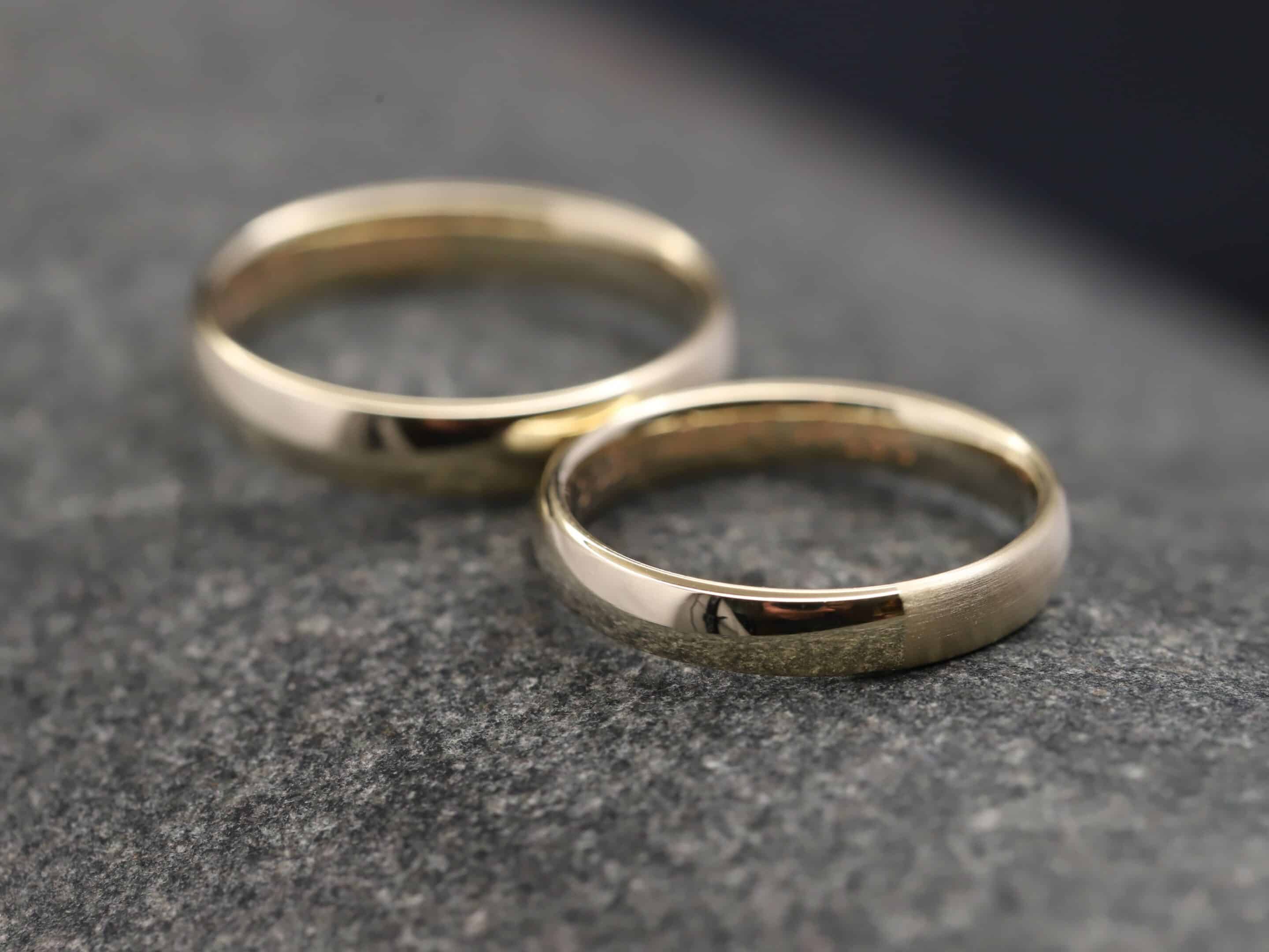 Trauringe in 585er Sattgelbgold Ovales Profil mit 1,5mm Stärke – Bild 8