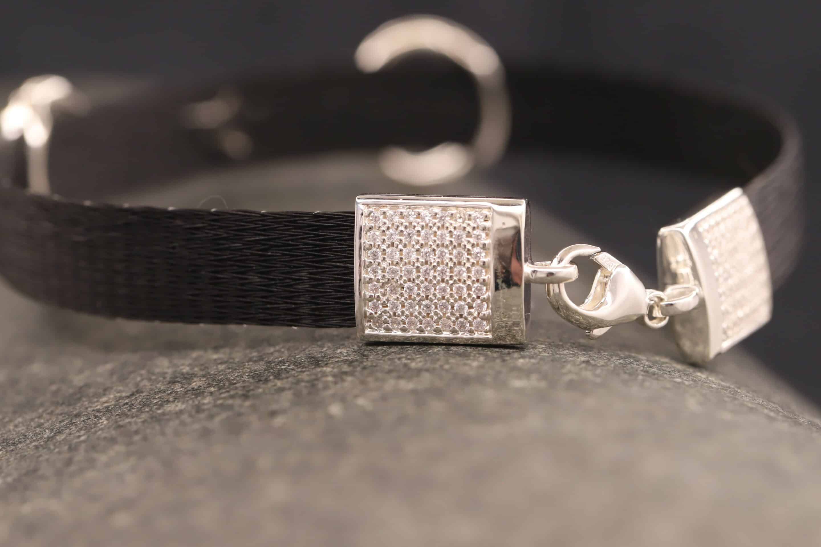 Pferdehaararmband 925er Silber 9mm breit mit Trense und Verschluss in Zirkonia ausgefast – Bild 5