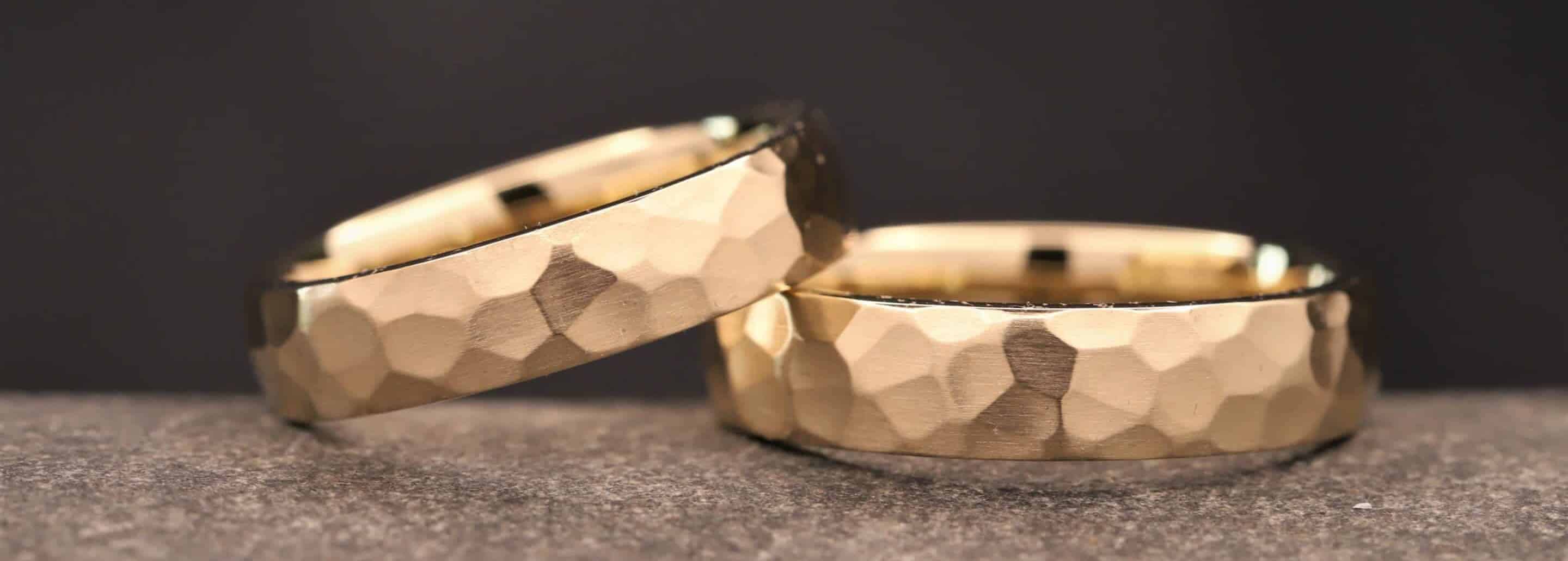 Trauringe in 585er Gelbgold und Rotgold