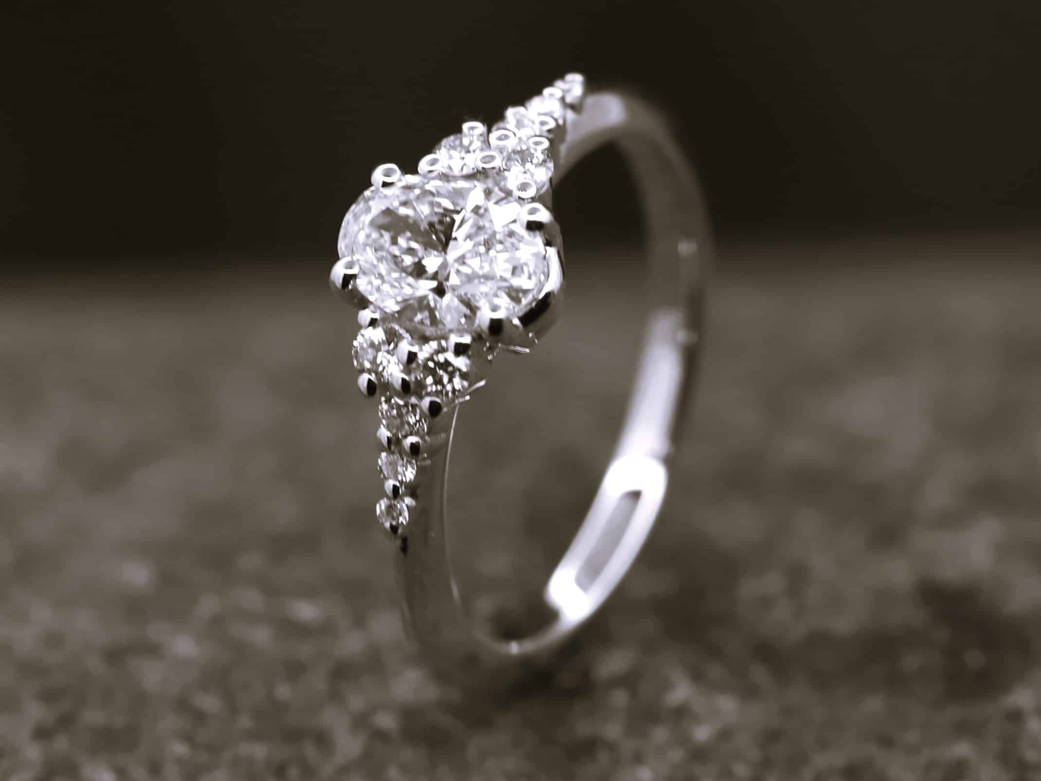 IMG_0287 verlobung ring in 585 gelb gold mit 0,17ct synthetischem diamanten in brillantschliff