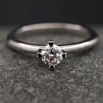 Verlobungsring 950er Platin mit 0,35ct synthetischem Diamanten im Brillantschliff