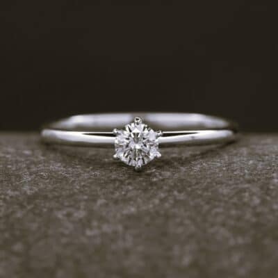 Verlobungsring 585er Weißgold mit 0,25ct synthetischem Diamanten im Brillantschliff