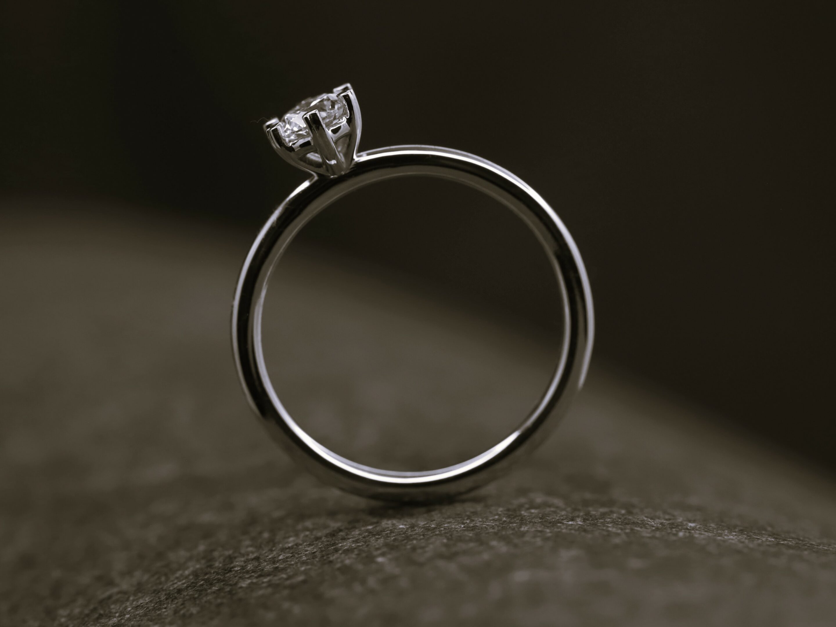 Verlobungsring 585er Weißgold mit 0,40ct synthetischem Diamanten im Brillantschliff – Bild 7