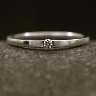 Verlobungsring 585er Weißgold mit 0,05ct synthetischem Diamanten im Brillantschliff
