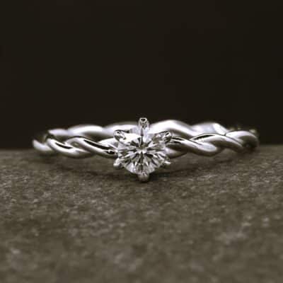 Verlobungsring 585er Weißgold mit 0,242ct synthetischem Diamanten im Brillantschliff
