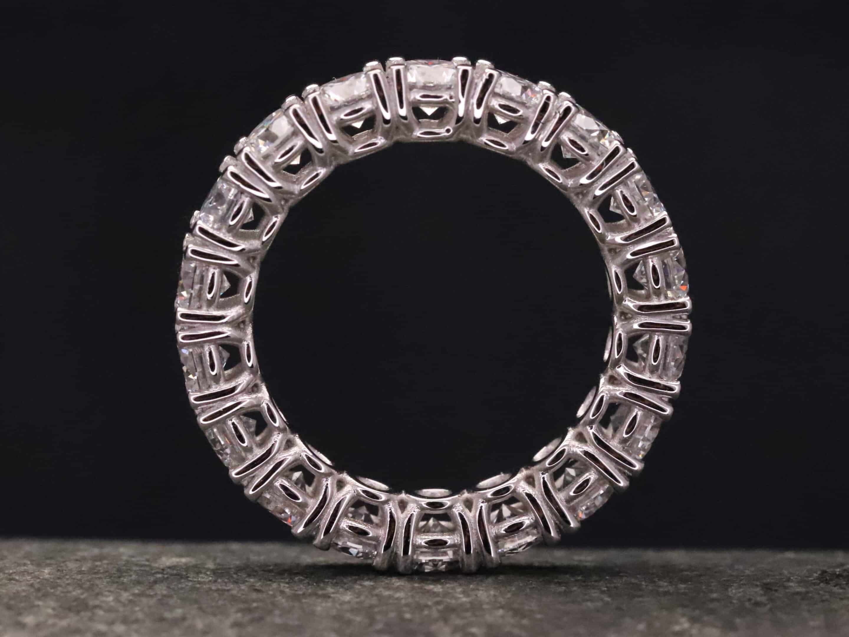 Beisteckring Brillantring in 585er Weißgold mit 4,75ct synthetischen Brillanten – Bild 4