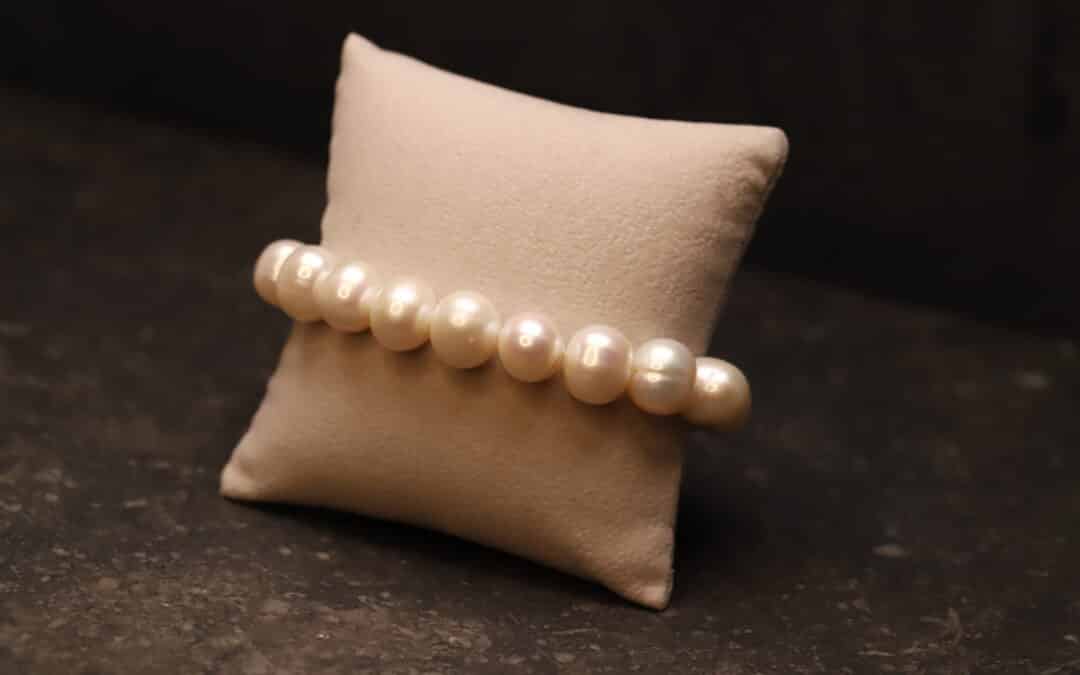 Perlenarmband Süsswasser creme weiß